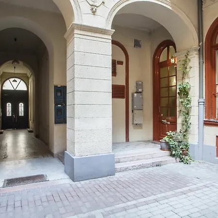 Appartement Piano Pop